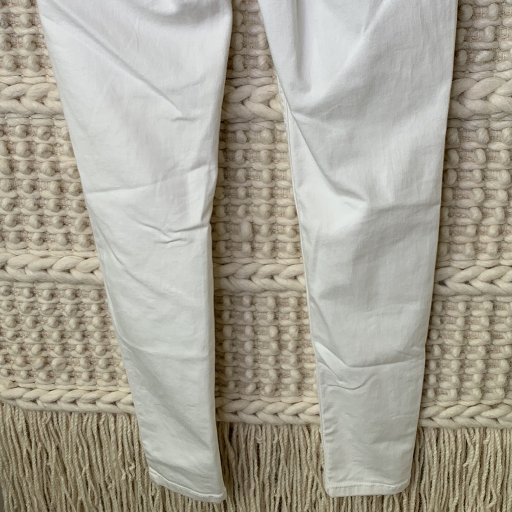 Free People Busted Knee Jeans - Picture 8 of 9